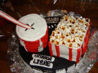 /album/fotogaleria-despeglable-fotos-tartas/cine-jpg2/